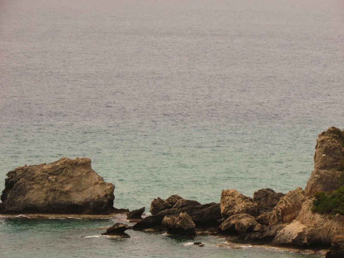 Kallopsia - Glifada Beach Menigos Resort By New Era Dış mekan fotoğraf